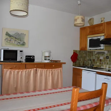 Soleil, Balcon Et Confort Au Centre De - 2 Pour 4 Personnes - Fr-1-464-112